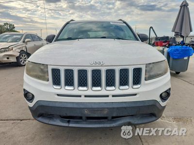 Piąte zdjęcie samochodu w środku: 2014 JEEP COMPASS SPORT VIN:1C4NJDBB0ED623031 - miniatura