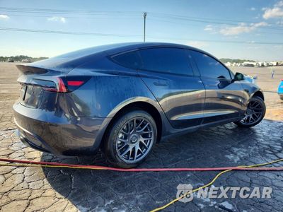 Trzecie zdjęcie samochodu z tyłu: 2025 TESLA MODEL 3 VIN:5YJ3E1EA4SF016194 - miniatura