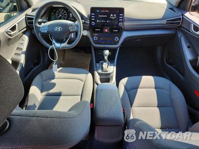 Zdjęcie 8 z 13 samochodu: 2022 HYUNDAI IONIQ SE VIN:KMHC65LDXNU283638 - miniatura