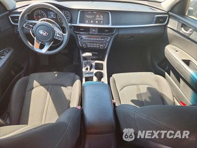 Zdjęcie 8 z 12 samochodu: 2020 KIA OPTIMA LX VIN:5XXGT4L30LG387221 - miniatura