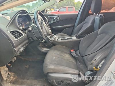 Zdjęcie 7 z 12 samochodu: 2015 CHRYSLER 200 LIMITED VIN:1C3CCCAB8FN590762 - miniatura