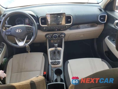 Zdjęcie 8 z 13 samochodu: 2020 HYUNDAI VENUE SEL VIN:KMHRC8A34LU017575 - miniatura