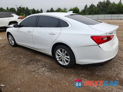 Drugie zdjęcie samochodu z przodu: 2017 CHEVROLET MALIBU LT VIN:1G1ZE5ST1HF134143 - miniatura