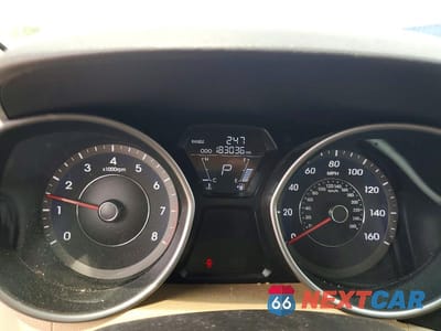 Zdjęcie 9 z 12 samochodu: 2011 HYUNDAI ELANTRA GLS VIN:5NPDH4AE8BH059525 - miniatura