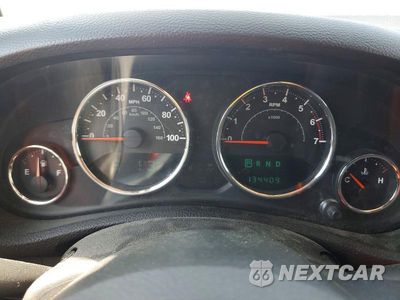 Zdjęcie 9 z 13 samochodu: 2013 JEEP WRANGLER UNLIMITED SAHARA VIN:1C4BJWEG1DL658395 - miniatura