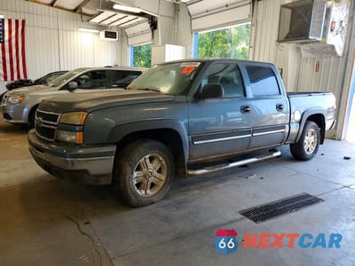 2006 CHEVROLET SILVERADO K1500 2GCEK13T561189687 - główne zdjęcie licytacji z USA - miniatura