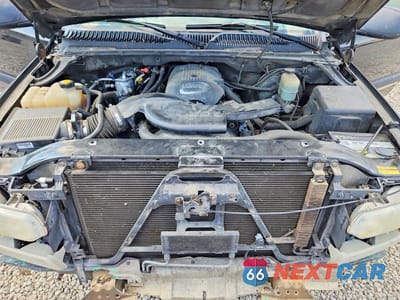 Zdjęcie 12 z 14 samochodu: 2001 CHEVROLET SUBURBAN K1500 VIN:3GNFK16TX1G209763 - miniatura