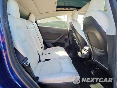 Zdjęcie 10 z 12 samochodu: 2024 TESLA MODEL Y VIN:7SAYGAEE6RF984328 - miniatura