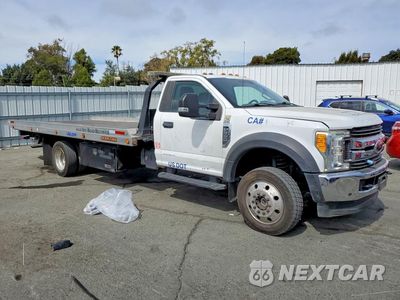 Czwarte zdjęcie samochodu z boku: 2017 FORD F550 SUPER - FLATBED TRUCK VIN:1FDUF5HT7HEC58540 - miniatura