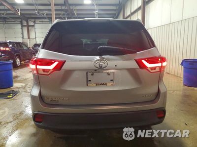 Zdjęcie 6 z 14 samochodu: 2018 TOYOTA HIGHLANDER SE VIN:5TDJZRFH6JS537773 - miniatura