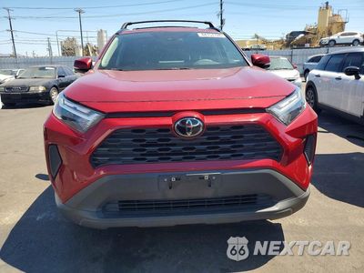 Piąte zdjęcie samochodu w środku: 2023 TOYOTA RAV4 XLE VIN:2T3W1RFV2PW282999 - miniatura
