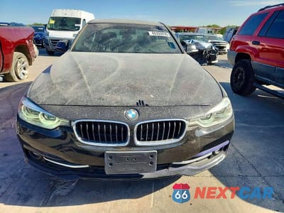 Piąte zdjęcie samochodu w środku: 2018 BMW 330 XI VIN:WBA8D9G52JNU70111 - miniatura