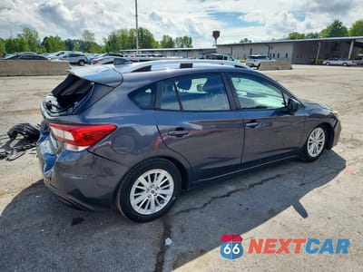 Trzecie zdjęcie samochodu z tyłu: 2018 SUBARU IMPREZA PREMIUM VIN:4S3GTAB61J3721005 - miniatura