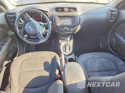 Zdjęcie 8 z 14 samochodu: 2019 KIA SOUL + VIN:KNDJP3A54K7910577 - miniatura