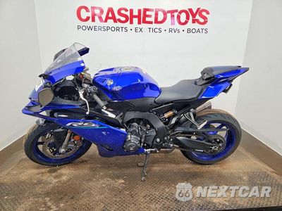 Trzecie zdjęcie samochodu z tyłu: 2026 YAMAHA YZF890 VIN:JYARNA3E6TA002402 - miniatura