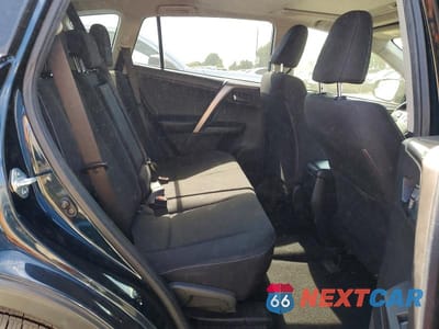 Zdjęcie 11 z 13 samochodu: 2018 TOYOTA RAV4 XLE VIN:JTMWFREV6JJ190299 - miniatura