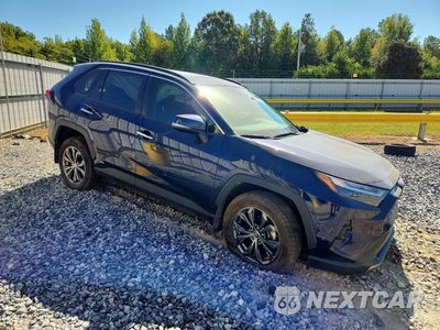 Czwarte zdjęcie samochodu z boku: 2024 TOYOTA RAV4 LIMITED VIN:JTMD6RFV8RD146739 - miniatura