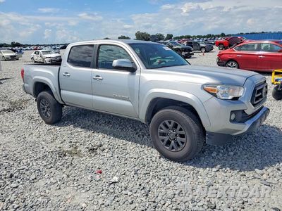 Czwarte zdjęcie samochodu z boku: 2022 TOYOTA TACOMA SR5 V6 VIN:3TMAZ5CN9NM160882 - miniatura