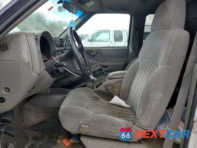 Zdjęcie 7 z 13 samochodu: 2002 CHEVROLET BLAZER VIN:1GNDT13W92K152534 - miniatura