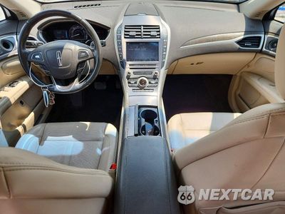 Zdjęcie 8 z 12 samochodu: 2020 LINCOLN MKZ RESERVE VIN:3LN6L5LU9LR618673 - miniatura