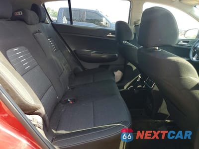 Zdjęcie 10 z 12 samochodu: 2018 KIA SPORTAGE LX VIN:KNDPMCAC6J7436664 - miniatura