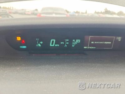 Zdjęcie 9 z 13 samochodu: 2011 TOYOTA PRIUS FOUR VIN:JTDKN3DU9B0257038 - miniatura