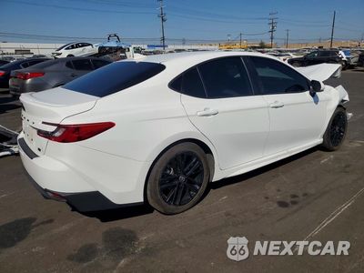 Trzecie zdjęcie samochodu z tyłu: 2025 TOYOTA CAMRY SE VIN:4T1DAACK0SU571688 - miniatura