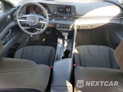 Zdjęcie 8 z 13 samochodu: 2022 HYUNDAI ELANTRA SEL VIN:5NPLM4AG6NH074697 - miniatura