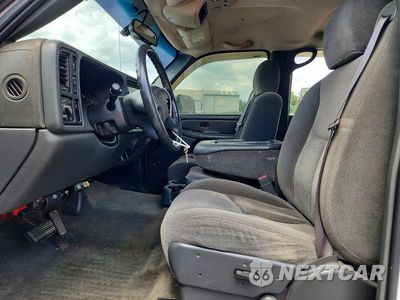 Zdjęcie 7 z 12 samochodu: 2005 CHEVROLET SILVERADO K2500 HEAVY DUTY VIN:1GCHK23235F898328 - miniatura