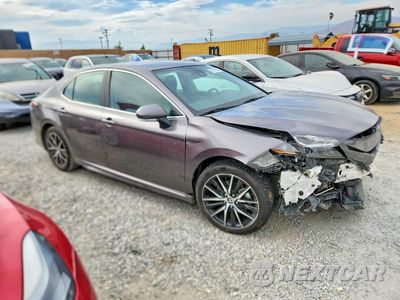 Czwarte zdjęcie samochodu z boku: 2024 TOYOTA CAMRY SE VIN:4T1G11AK7RU193881 - miniatura