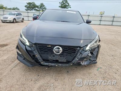 Piąte zdjęcie samochodu w środku: 2019 NISSAN ALTIMA SR VIN:1N4BL4CW3KC172277 - miniatura