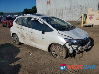 Czwarte zdjęcie samochodu z boku: 2020 HONDA FIT EX VIN:3HGGK5H88LM718883 - miniatura