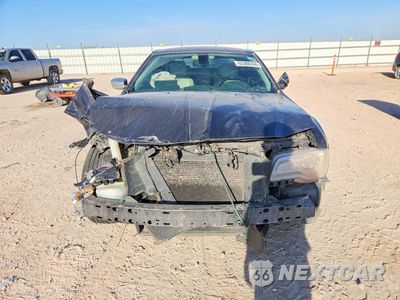 Piąte zdjęcie samochodu w środku: 2018 CHRYSLER 300 LIMITED VIN:2C3CCAEG6JH123030 - miniatura
