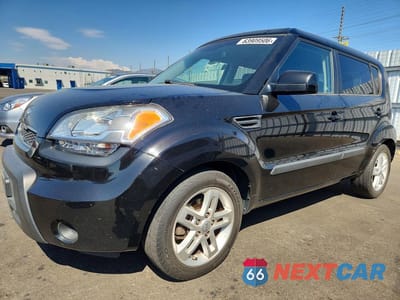 2011 KIA SOUL + KNDJT2A2XB7343688 - główne zdjęcie licytacji z USA - miniatura