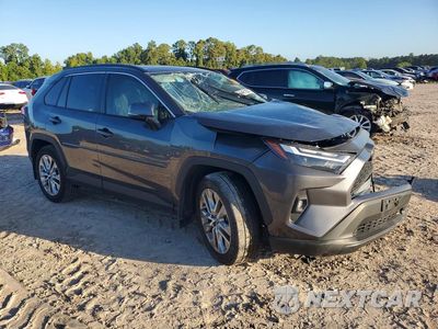 Czwarte zdjęcie samochodu z boku: 2024 TOYOTA RAV4 XLE PREMIUM VIN:2T3C1RFV5RC302511 - miniatura
