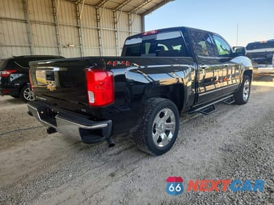 Trzecie zdjęcie samochodu z tyłu: 2018 CHEVROLET SILVERADO K1500 LTZ VIN:3GCUKSEJ3JG587400 - miniatura