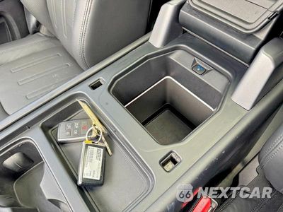 Zdjęcie 11 z 13 samochodu: 2022 LAND ROVER DEFENDER 110 XS EDITION VIN:SALEW7RU6N2097910 - miniatura