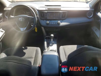Zdjęcie 8 z 13 samochodu: 2016 TOYOTA RAV4 XLE VIN:2T3RFREV8GW450113 - miniatura