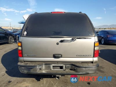 Zdjęcie 6 z 13 samochodu: 2003 CHEVROLET TAHOE C1500 VIN:1GNEC13VX3R121698 - miniatura