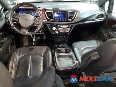 Zdjęcie 8 z 13 samochodu: 2020 CHRYSLER PACIFICA TOURING L VIN:2C4RC1BG9LR104415 - miniatura