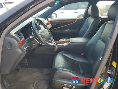 Zdjęcie 7 z 12 samochodu: 2012 LEXUS LS 460 VIN:JTHBL5EF7C5109815 - miniatura