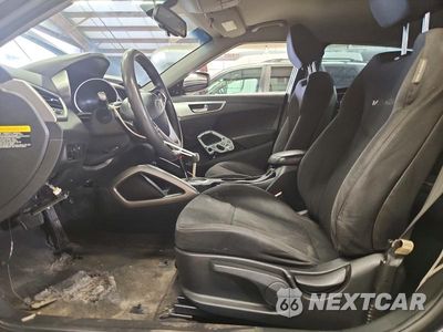 Zdjęcie 7 z 12 samochodu: 2013 HYUNDAI VELOSTER BASE VIN:KMHTC6AD9DU162339 - miniatura