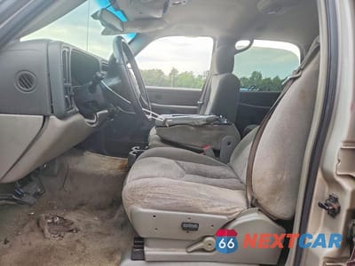 Zdjęcie 7 z 13 samochodu: 2004 CHEVROLET TAHOE C1500 VIN:1GNEC13V94R178346 - miniatura