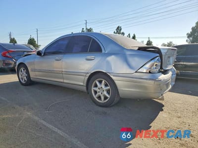 Drugie zdjęcie samochodu z przodu: 2004 MERCEDES-BENZ C 240 VIN:WDBRF61J04A622838 - miniatura