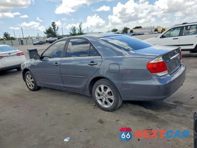 Drugie zdjęcie samochodu z przodu: 2005 TOYOTA CAMRY STANDARD VIN:4T1BE32K05U503288 - miniatura