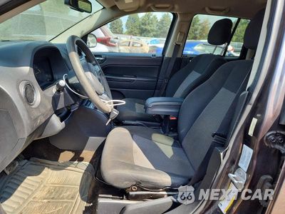 Zdjęcie 7 z 12 samochodu: 2016 JEEP COMPASS SPORT VIN:1C4NJDBB9GD646276 - miniatura