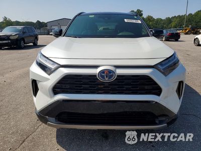 Piąte zdjęcie samochodu w środku: 2024 TOYOTA RAV4 XSE VIN:JTME6RFV2RJ052796 - miniatura