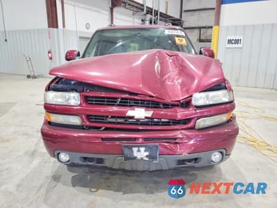 Piąte zdjęcie samochodu w środku: 2005 CHEVROLET TAHOE K1500 VIN:1GNEK13T15R181003 - miniatura