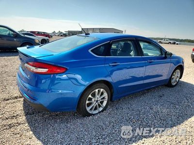 Trzecie zdjęcie samochodu z tyłu: 2019 FORD FUSION TITANIUM VIN:3FA6P0SU5KR145016 - miniatura