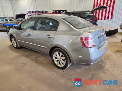 Drugie zdjęcie samochodu z przodu: 2010 NISSAN SENTRA 2.0 VIN:3N1AB6AP9AL716397 - miniatura